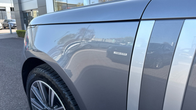 Land Rover Range Rover 3.0 D350 Autobiography 4dr Auto Diesel Estate - Image 20